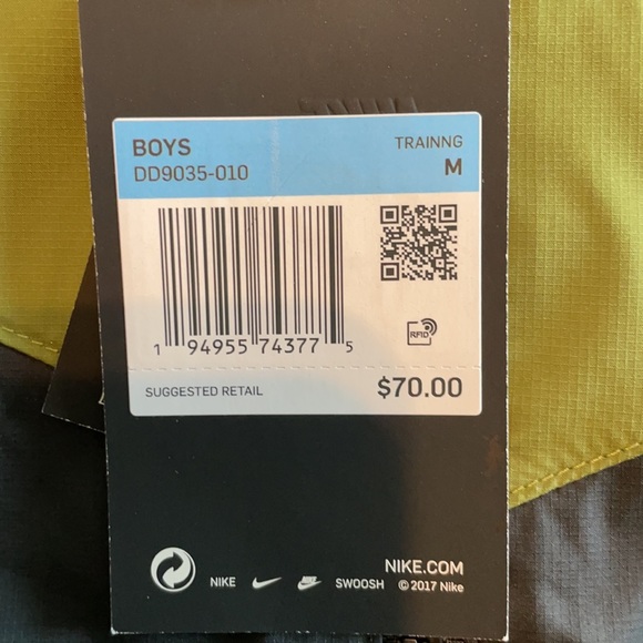 Nike Loose Fit Windbreaker - Picture 6 of 6